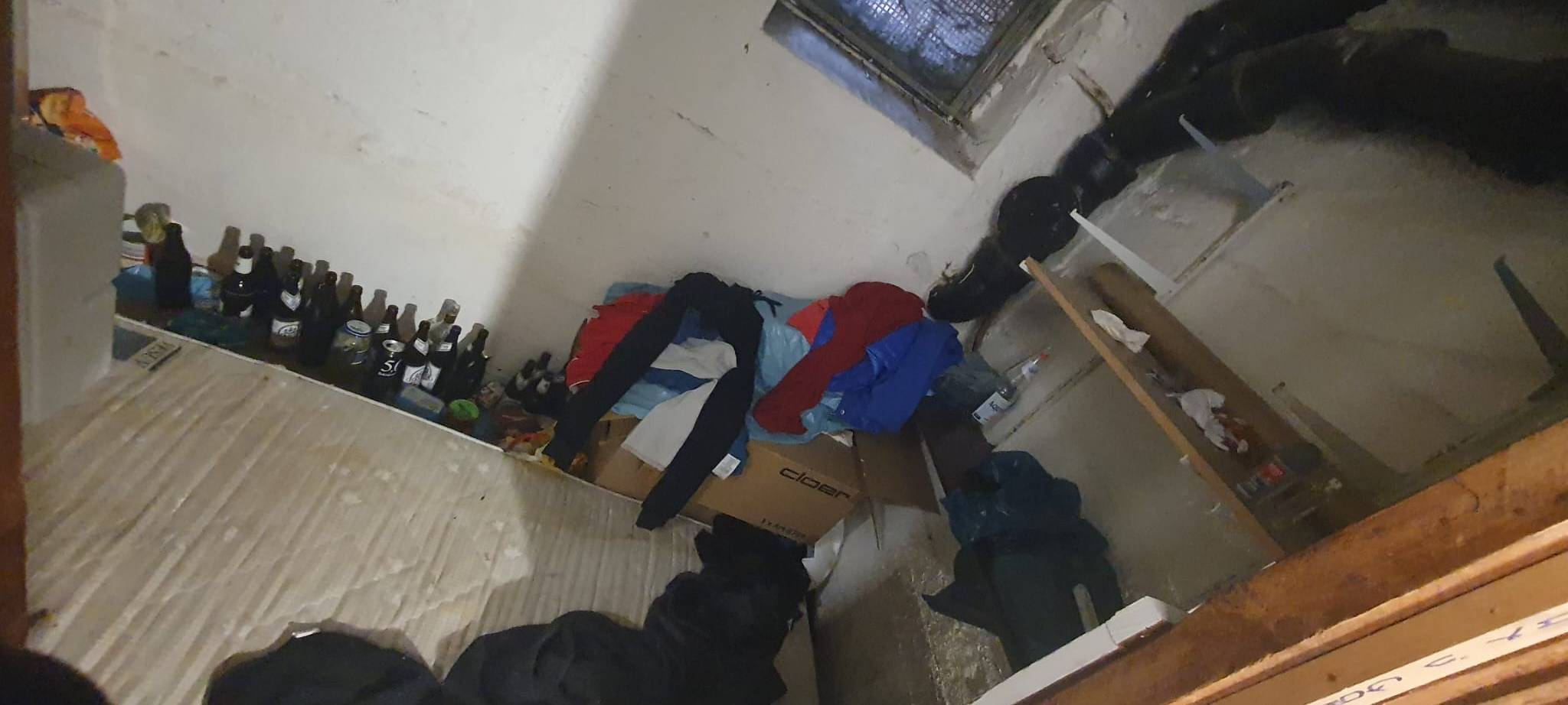 Drogen, Fäkalien, Gewalt - Kellerbesetzer in Rheinhausen