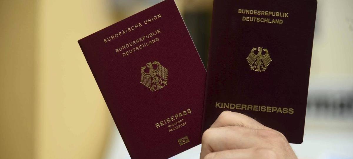 Pässe rechtzeitig vor den Osterferien prüfen