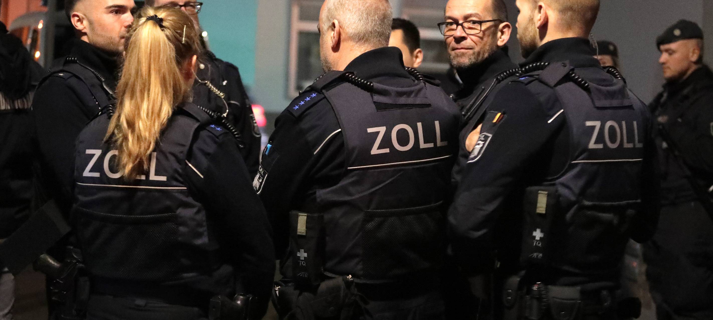 Einsatz gegen Clankriminalität in der Nacht