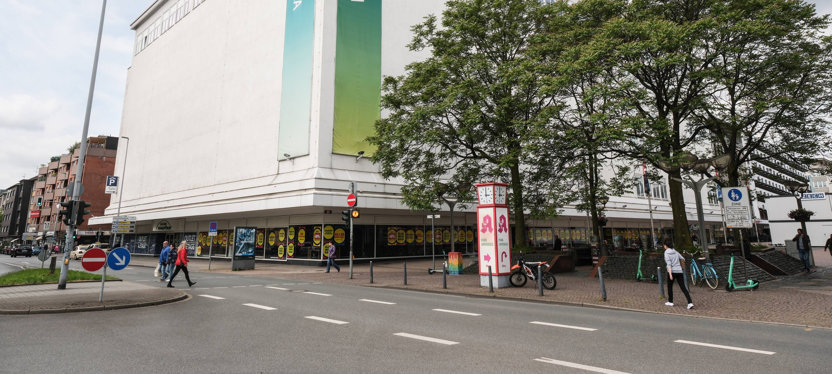 Nur langsames Vorankommen bei altem Galeria-Gebäude