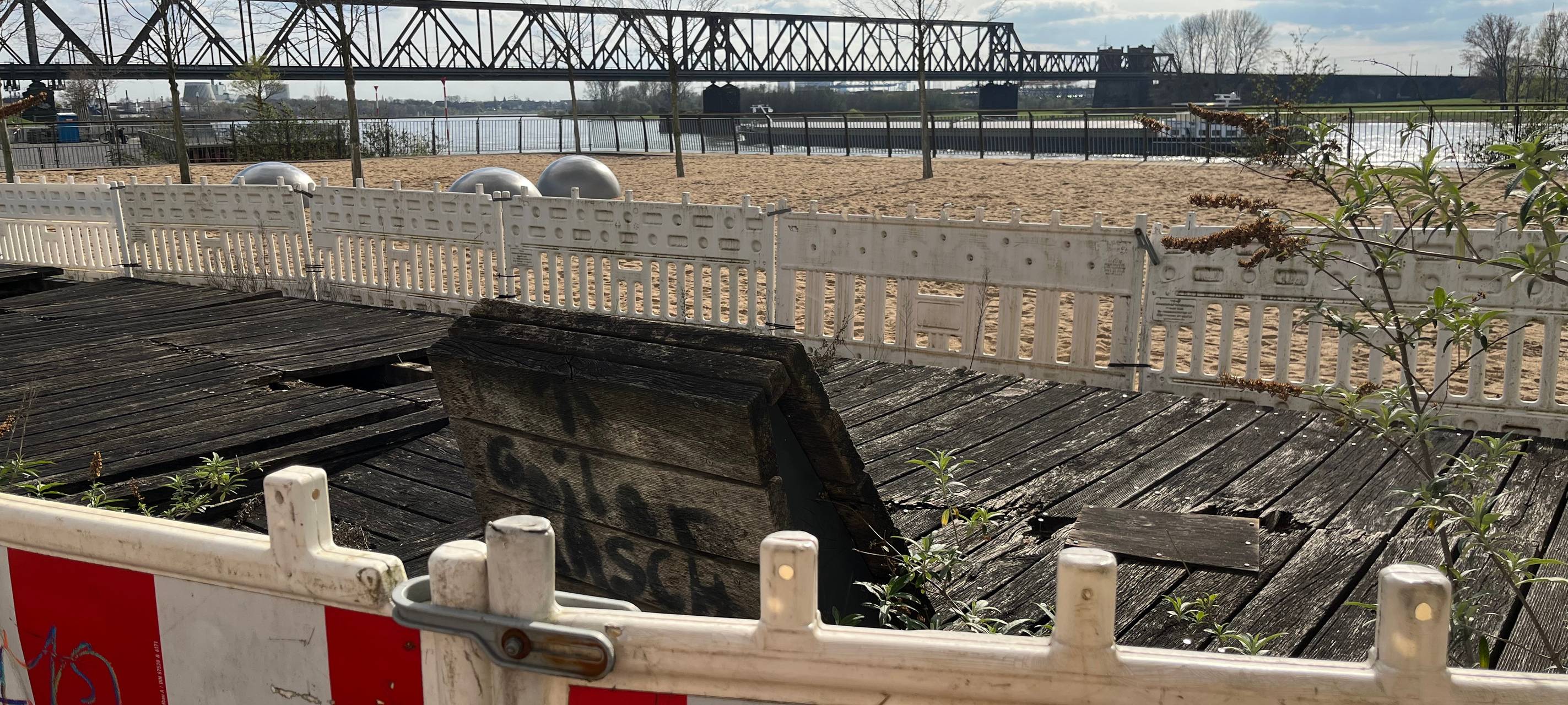 Andauernde Sperrungen im Rheinpark Hochfeld