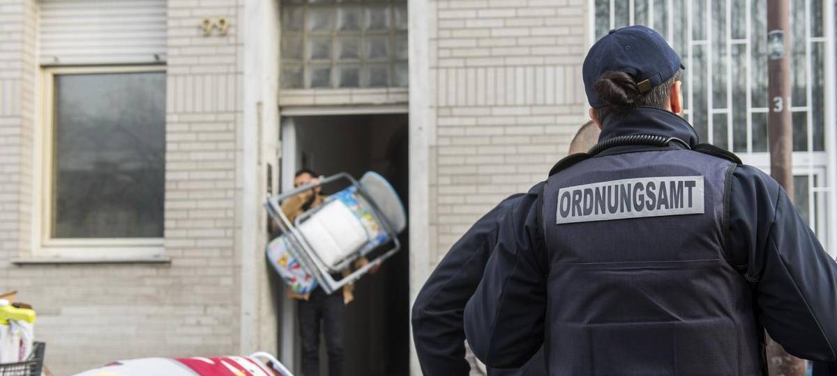 Taskforce schließt vier Häuser in Marxloh