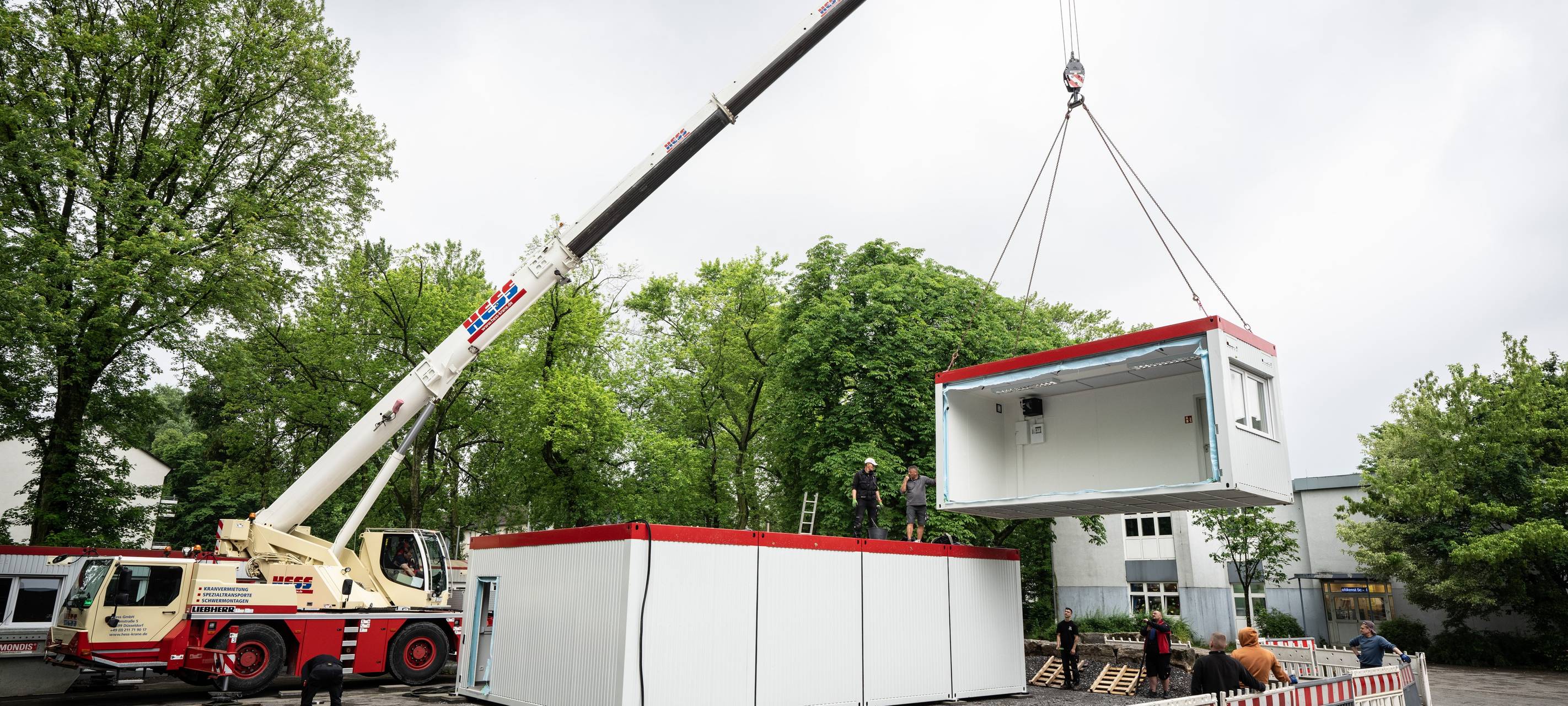 Mehr Container für Duisburger Schulen