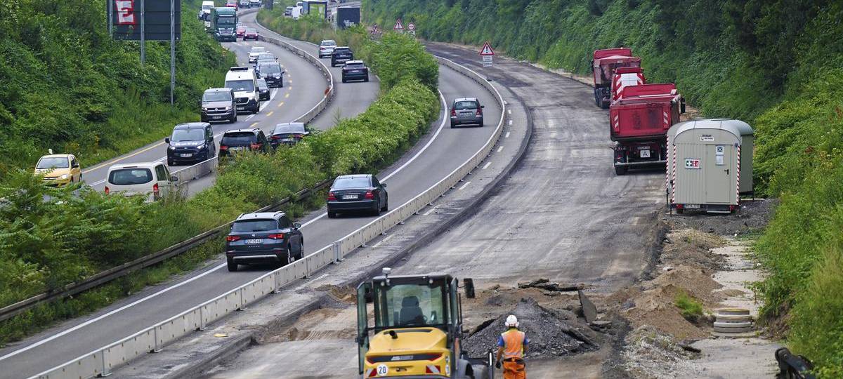 Anschlussstelle Großenbaum noch länger gesperrt