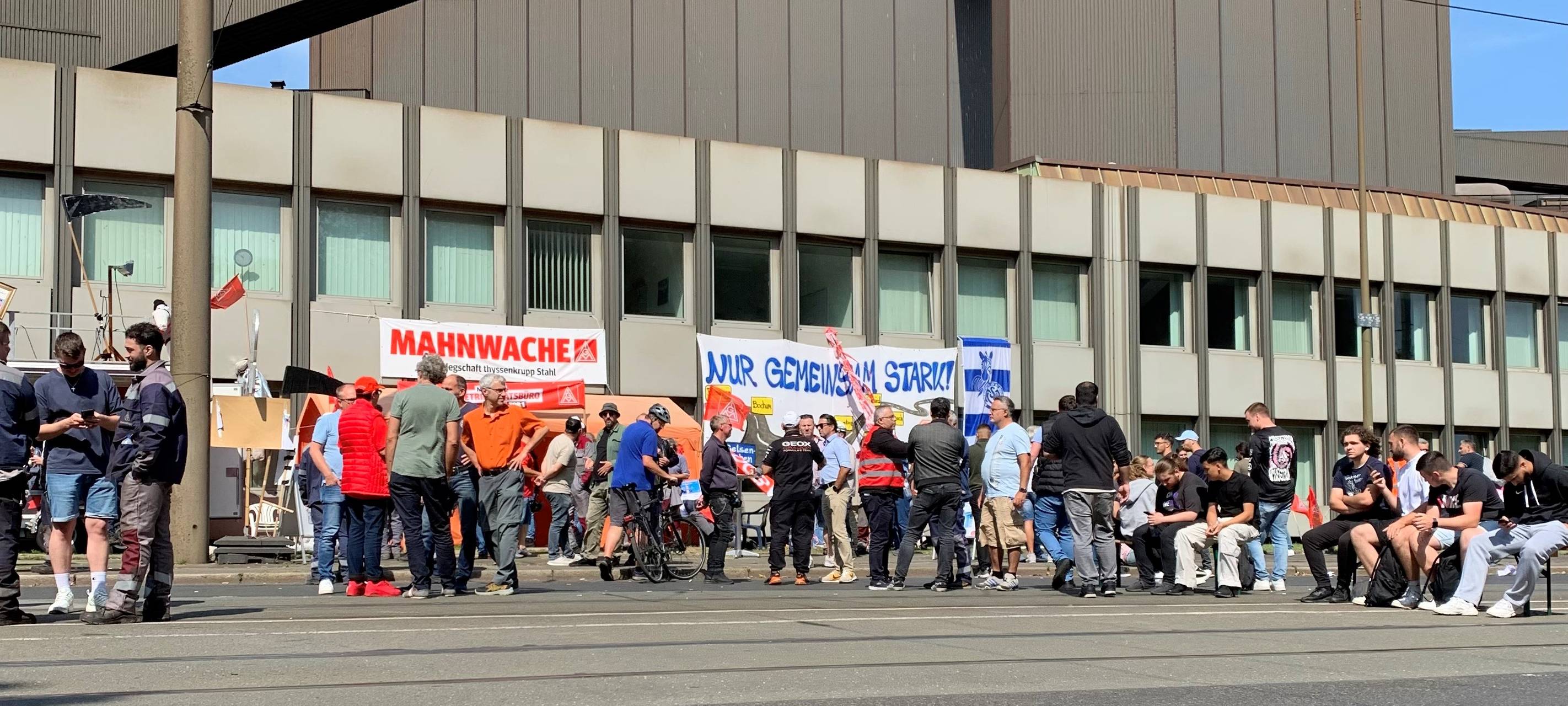 Erneute Demo bei Thyssen im Norden