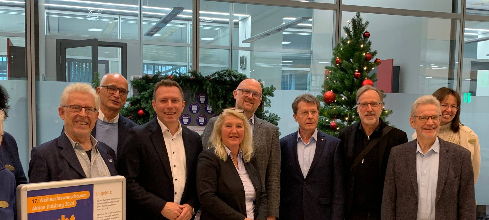 Wunschbaumaktion in der Sparkasse