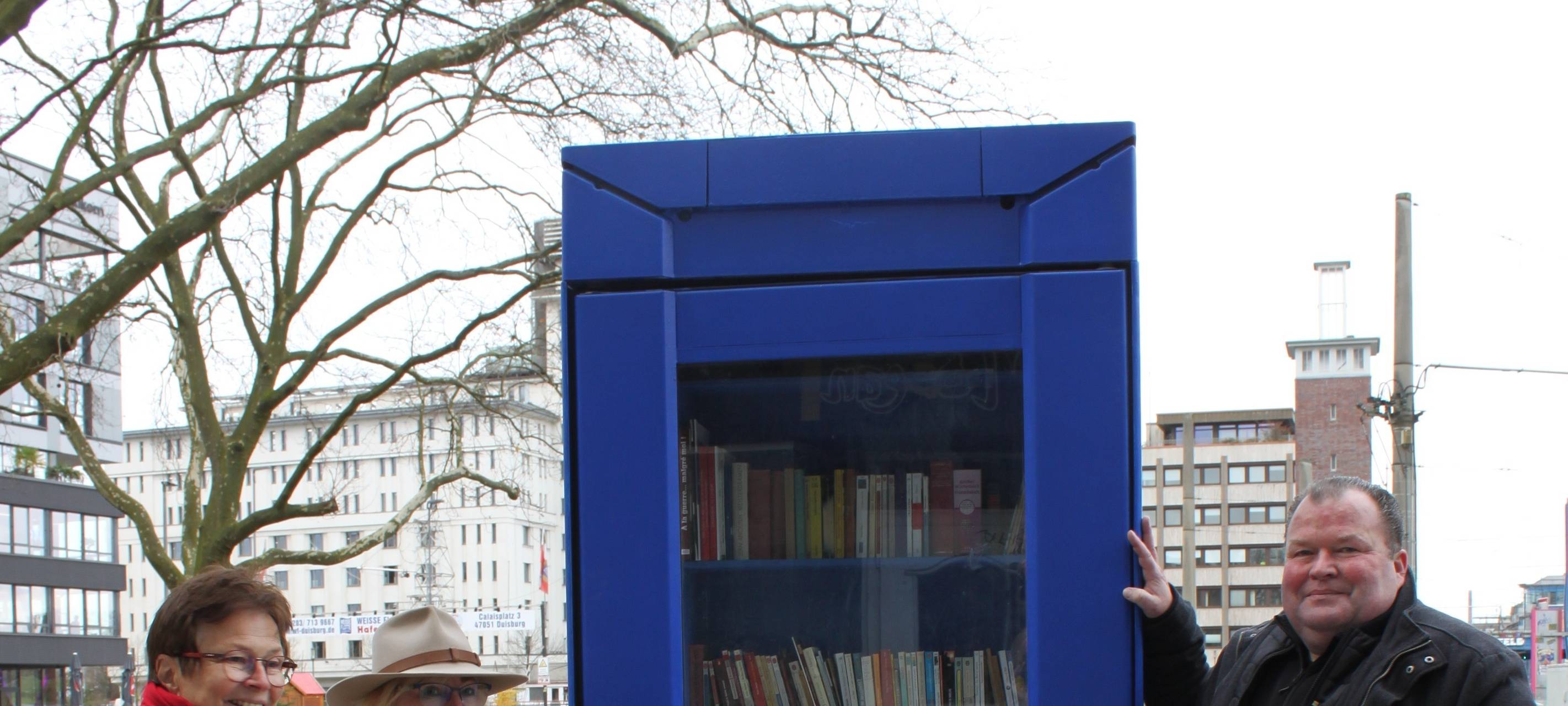 Neuer Bücherschrank in Duisburg eröffnet