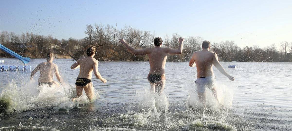 Neujahrsschwimmen beim ASCD