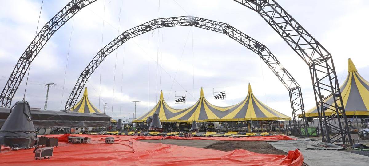 FlicFlac baut das Zelt ab