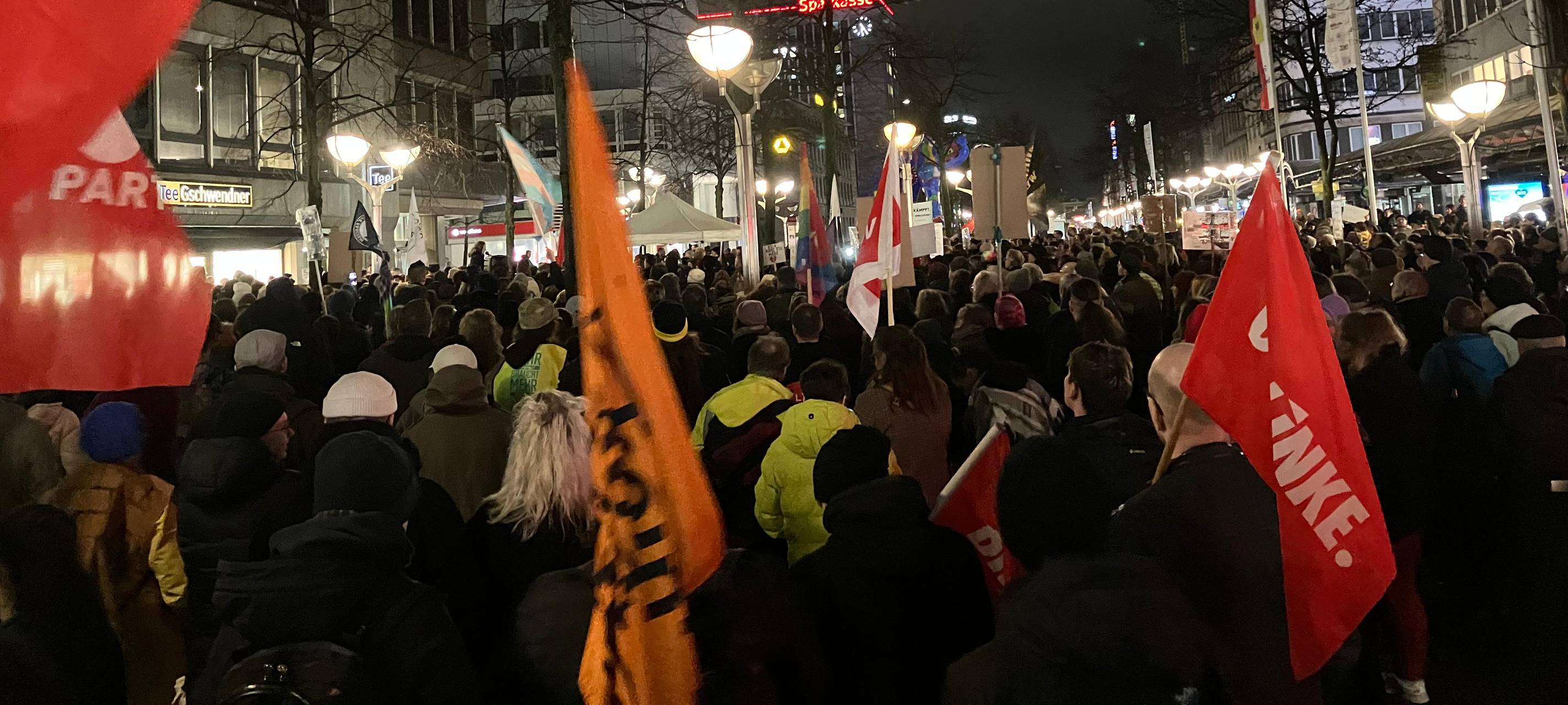 Demonstration vor der CDU-Geschäftsstelle in Duisburg