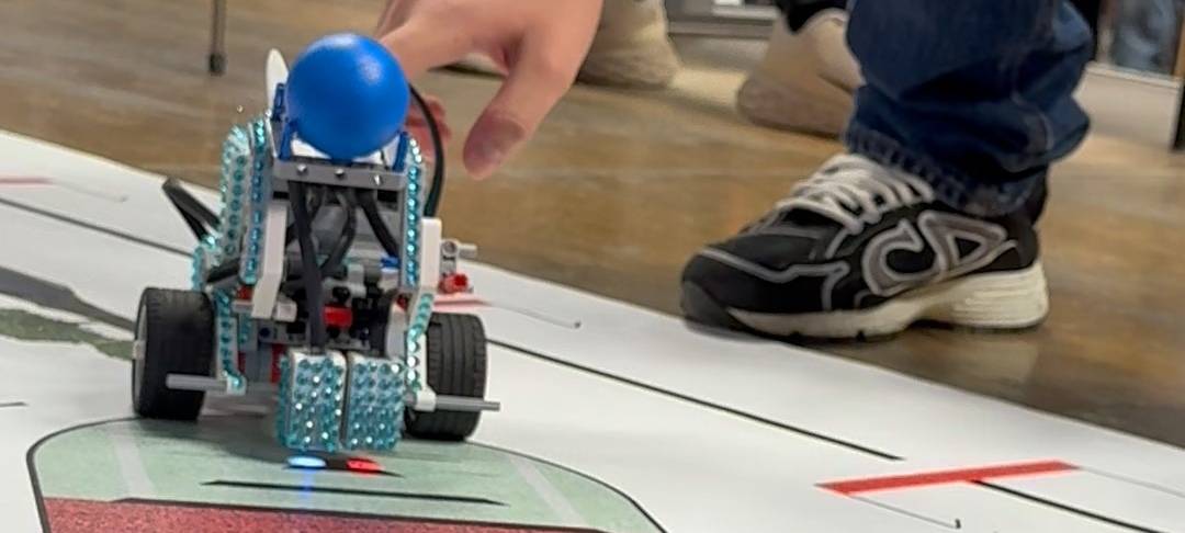 Spannende Duelle bei den "RobOlympics"