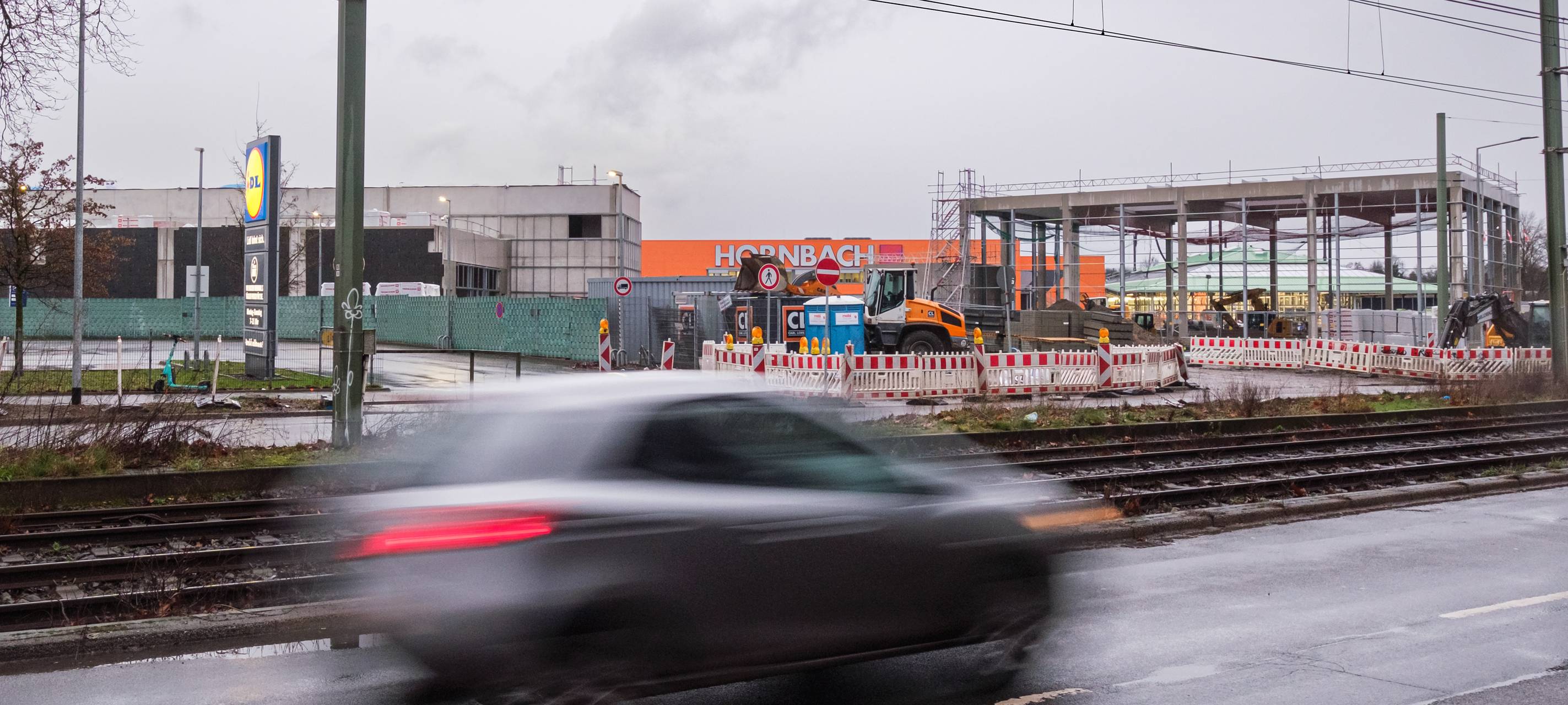 Größte Autowaschanlage Duisburgs entsteht in Wanheimerort