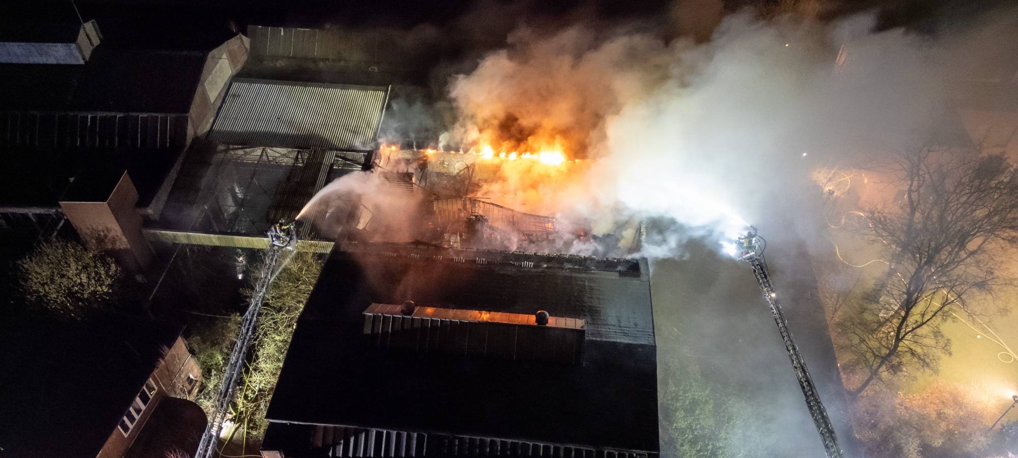 Großbrand in Duisburg-Homberg