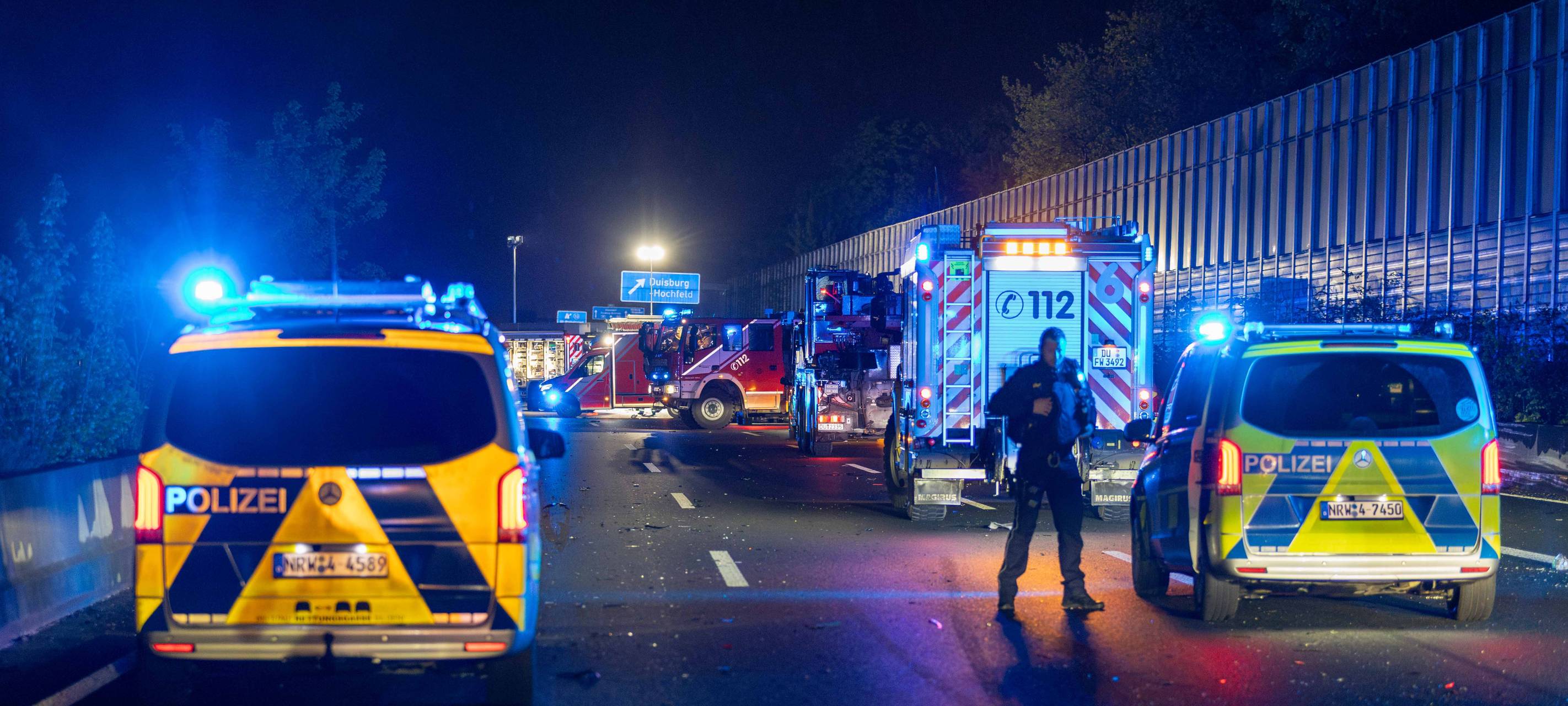Die A59 zwischen Zentrum und Hochfeld war nach einem tödlichen Unfall in der Nacht auf Karfreitag (18.4.) stundenlang gesperrt.