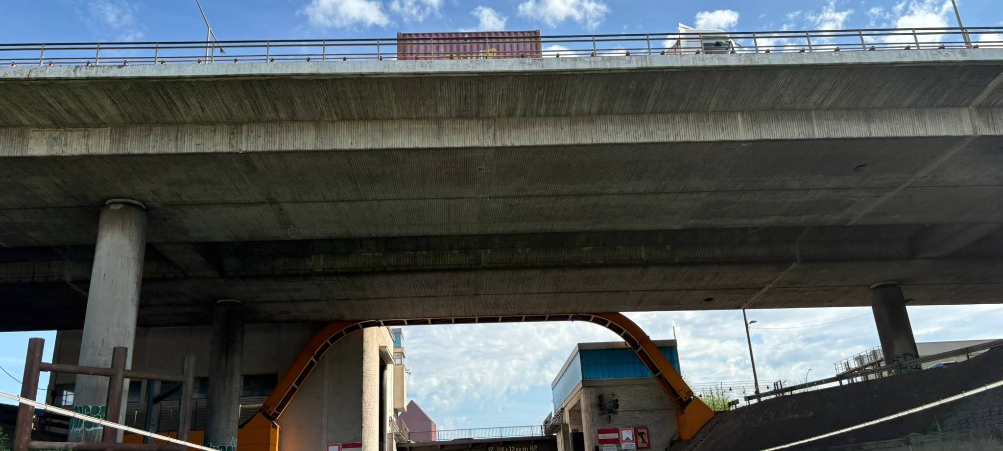 Mehr Brücken als in Venedig: Weiße Flotte wieder in der Hauptsaison