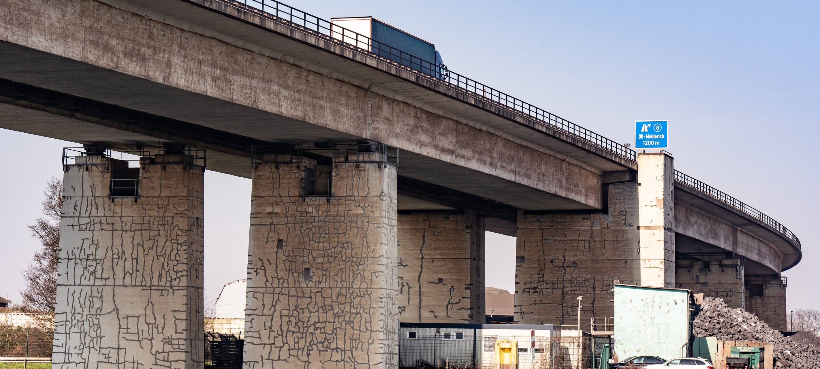 Seitenansicht der Berliner Brücke