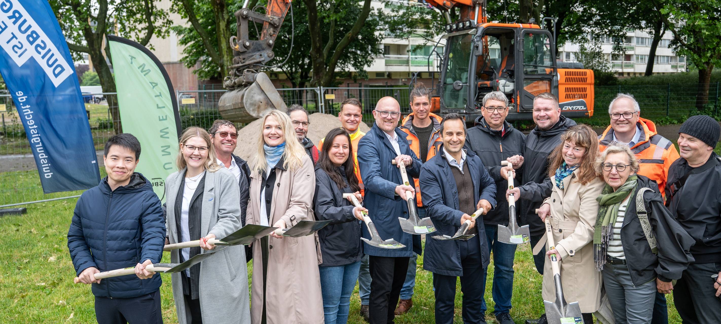 Spatenstich zum Stadtpark Hochheide mit Stadstteilfest Hochheide.