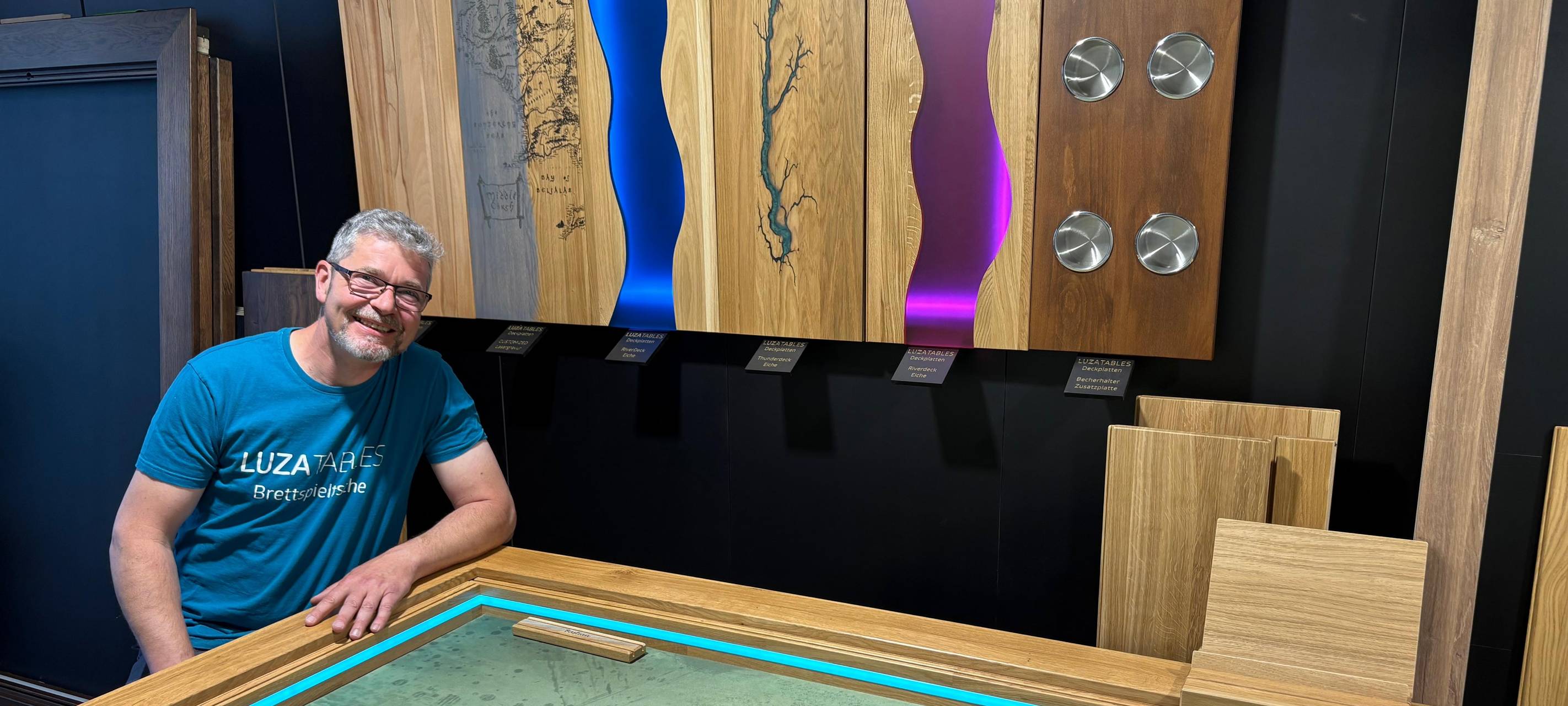 In Baerl werden Brettspiel-Tische hergestellt und nach ganz Europa verschickt.