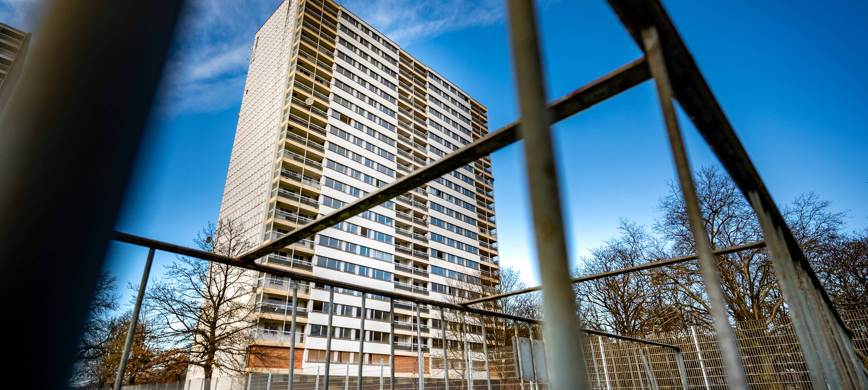 Dritter Weißer Riese fällt