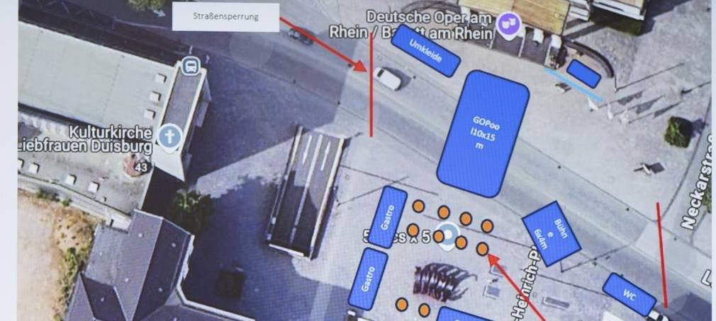 FISU Sportcampus: Schwimmbecken auf dem Opernplatz wird heute befüllt