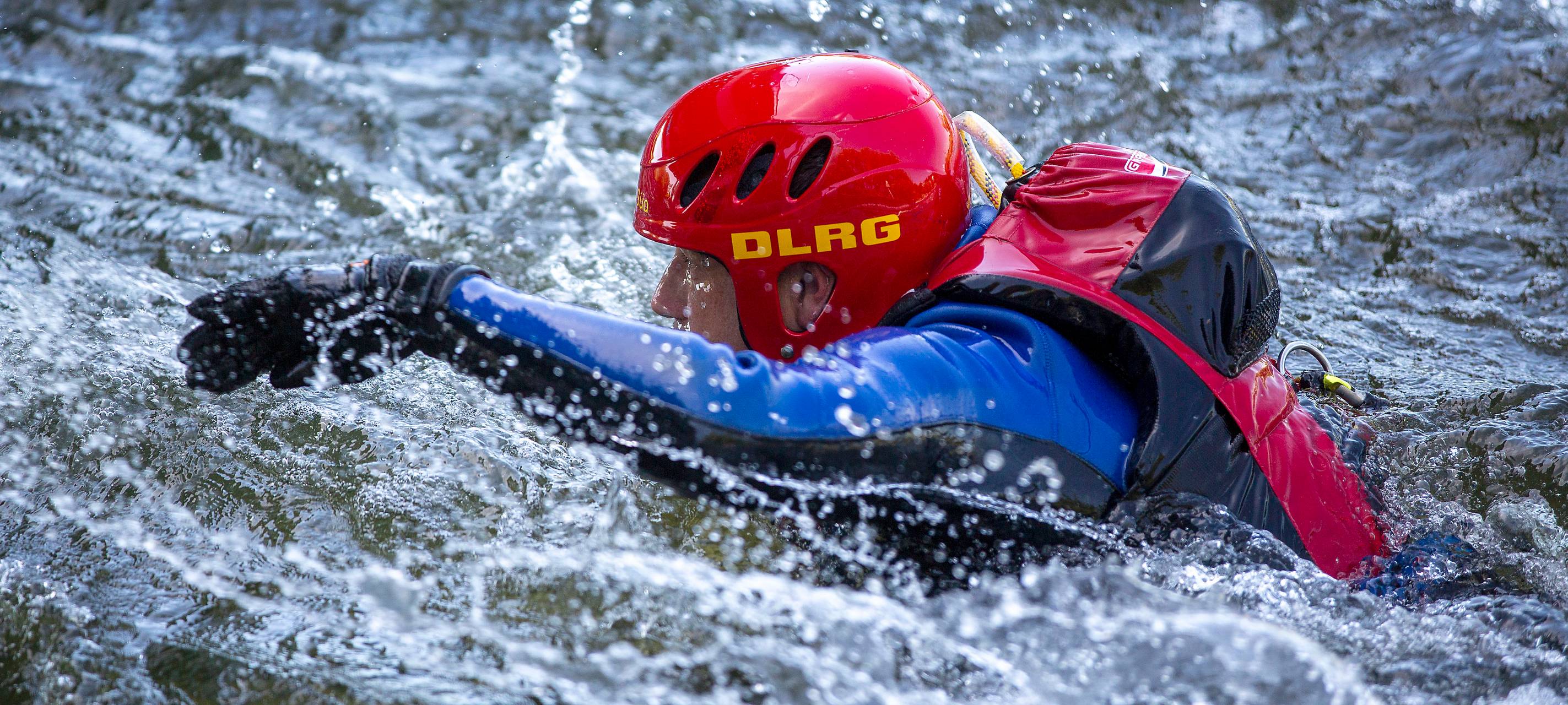 Die DLRG warnt vor Gefahren in Gewässern