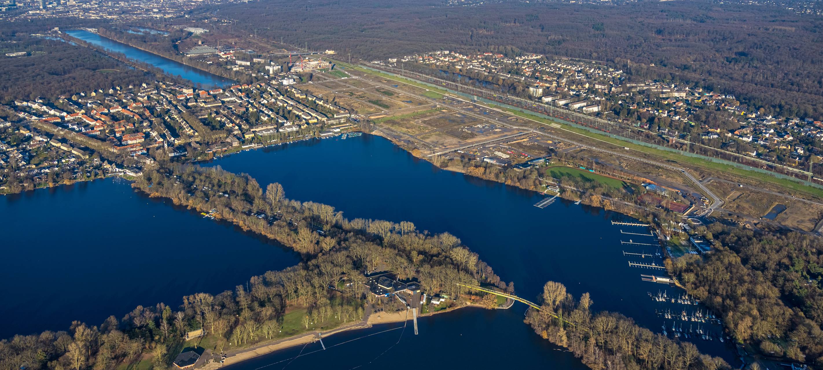 Sechs Seen Platte in Duisburg Wedau aus der Luft