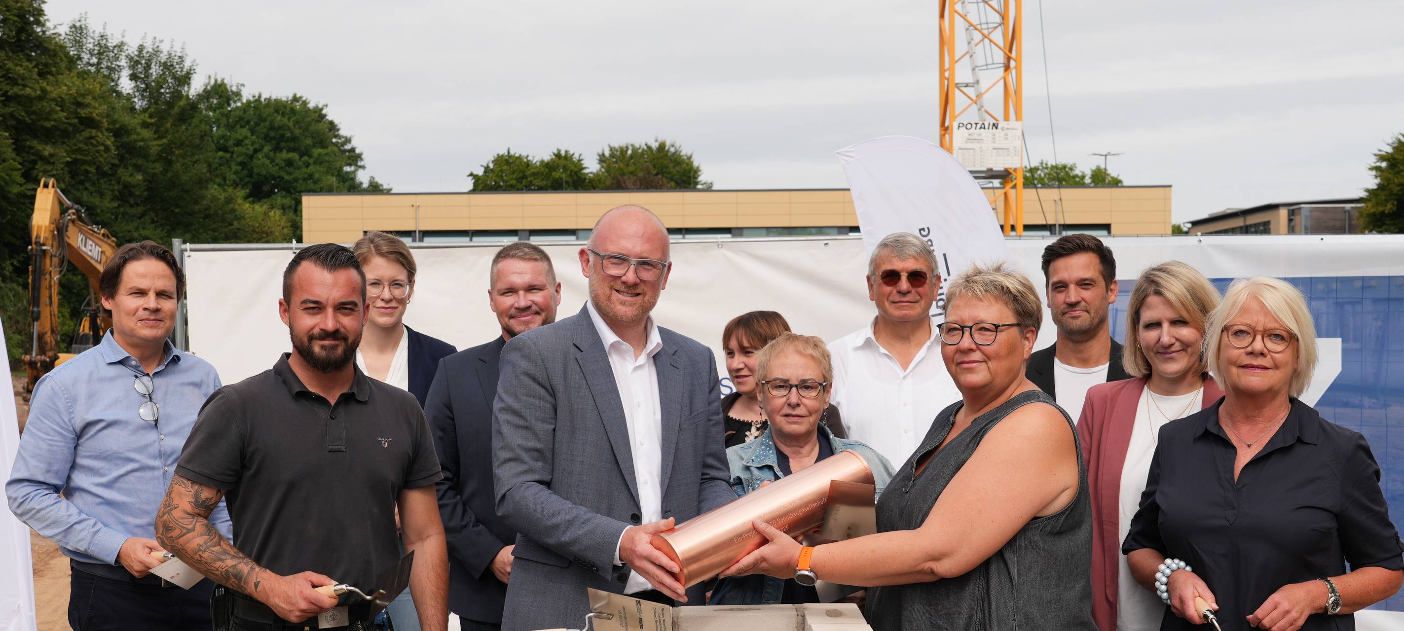 Grundsteinlegung an der Heinrich-Heine-Gesamtschule in Rheinhausen