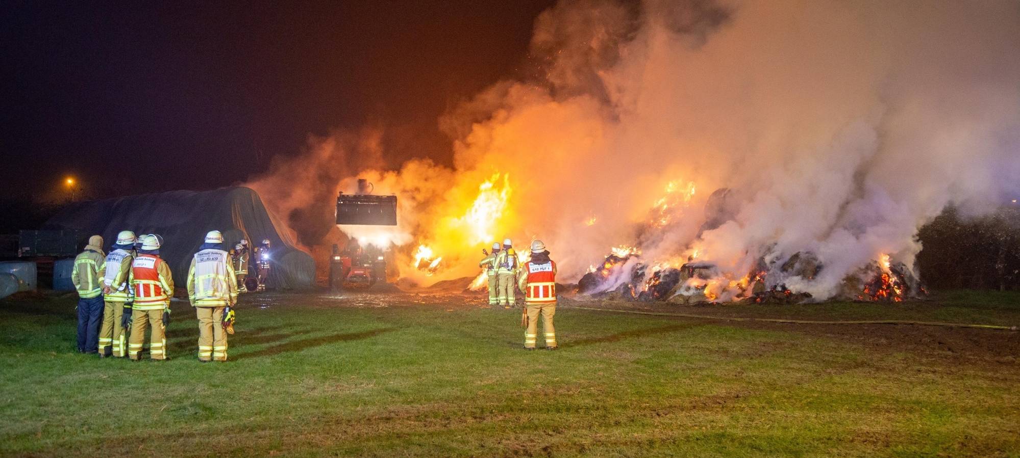 Feuerwehrleute vor Gericht: Brandstiftung in Rheinhausen angeklagt