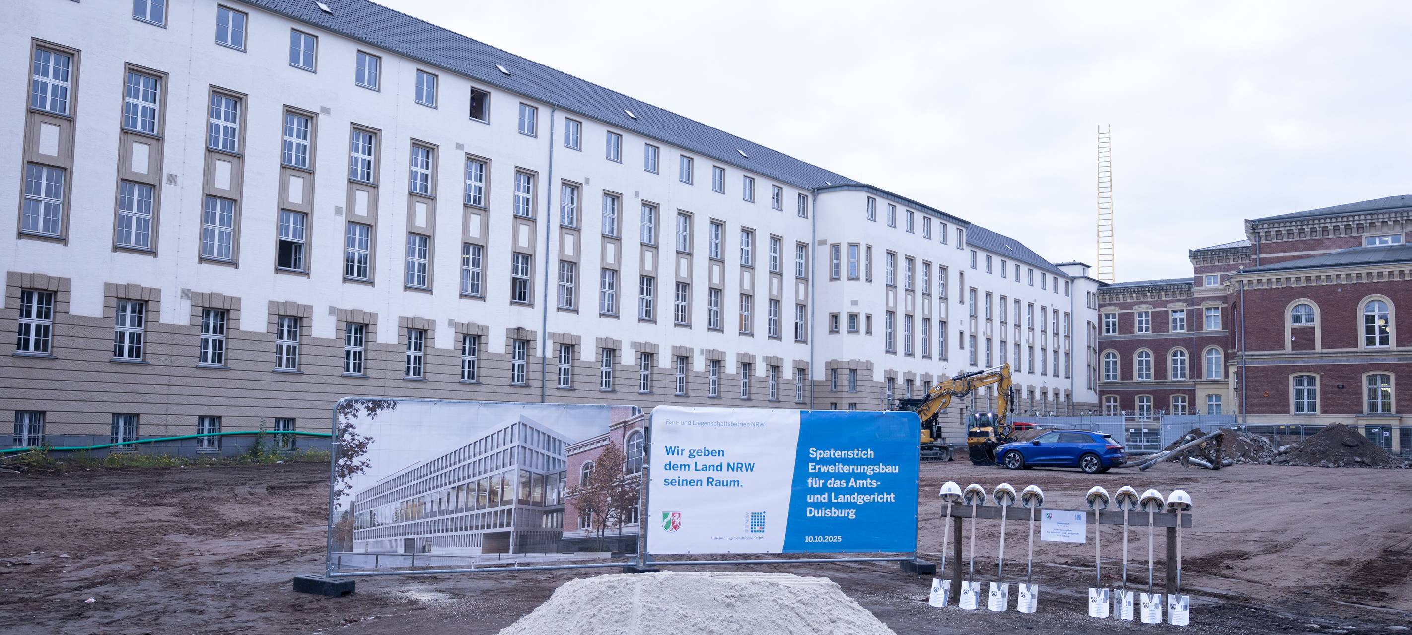 Spatenstich für Gerichtserweiterung in Duisburg