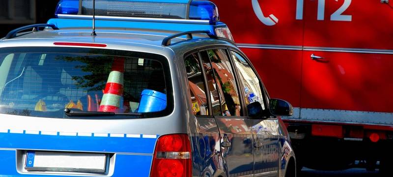 A 40 stundenlang gesperrt