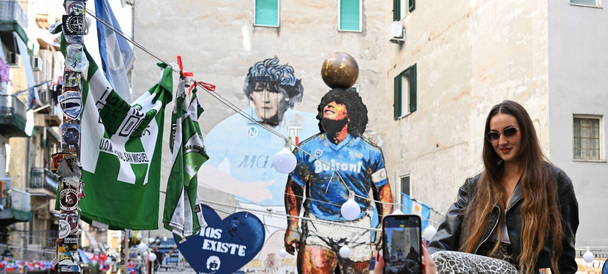 SSC Neapel - Eintracht Frankfurt - Features