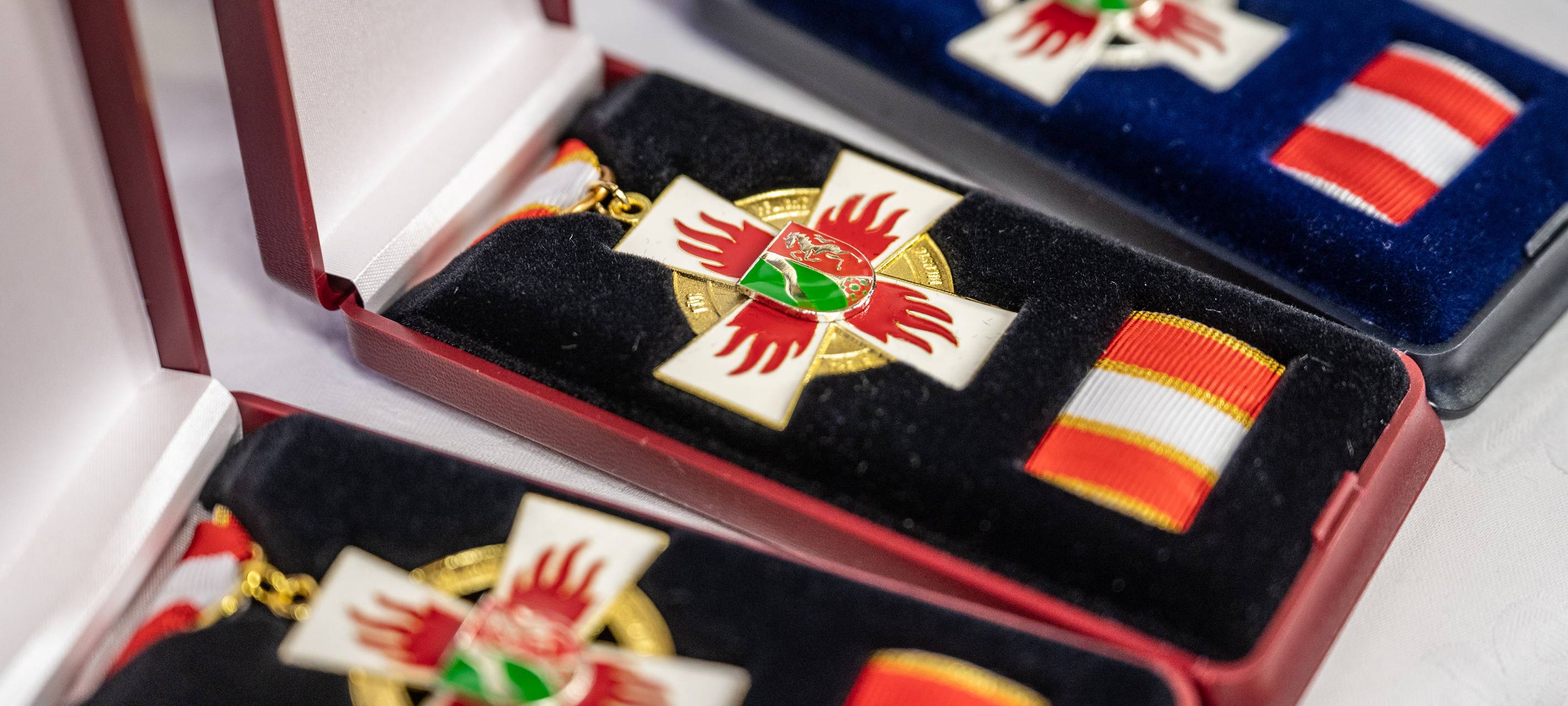 Feuerwehrehrenzeichen in Duisburg verliehen