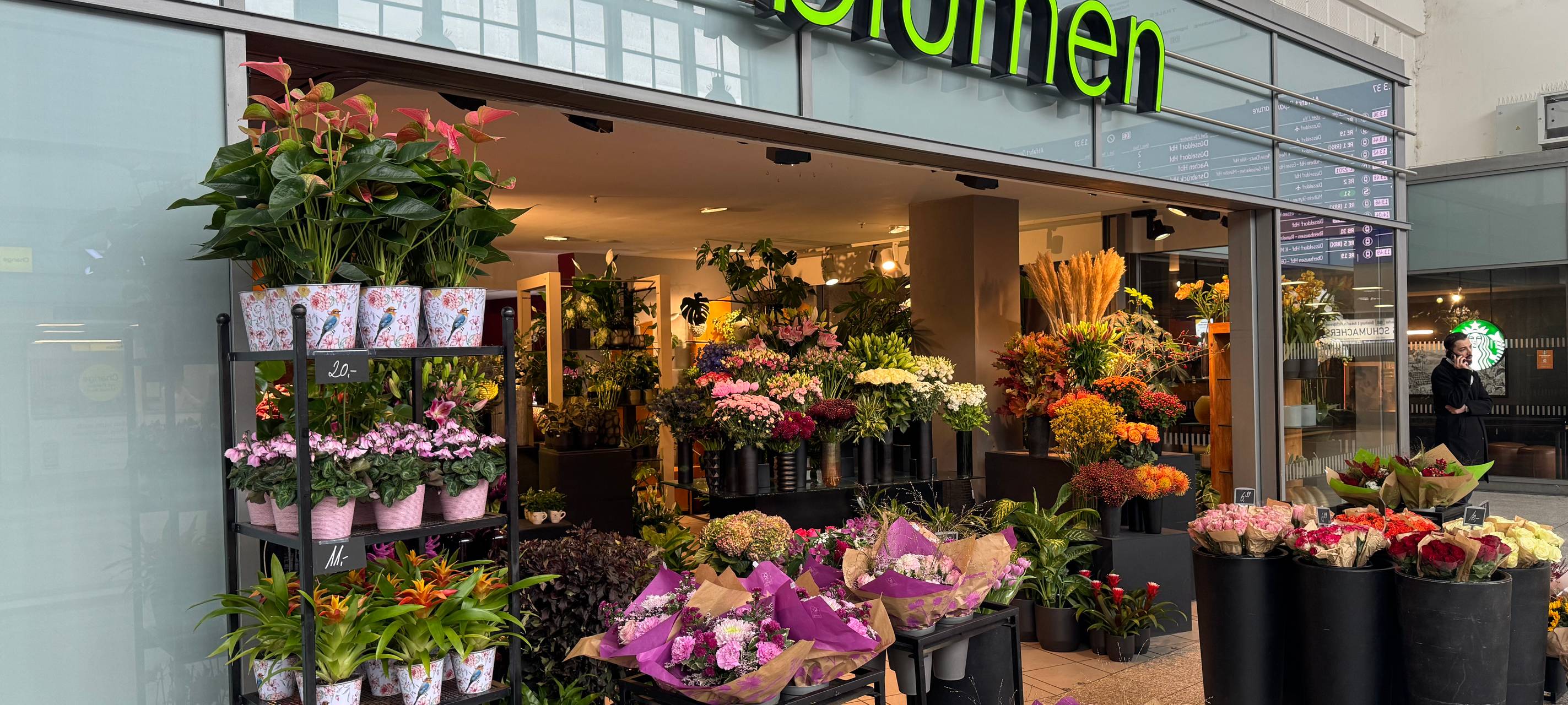 Bis Ende Mai muss der Blumenladen „Große-Kock“ seine Ladenfläche im Duisburger Hauptbahnhof räumen.