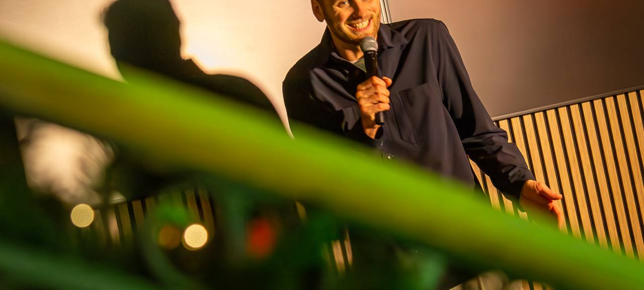 Leon Windscheidt – hautnah: Ein unvergesslicher Abend für Aktion Lichtblicke