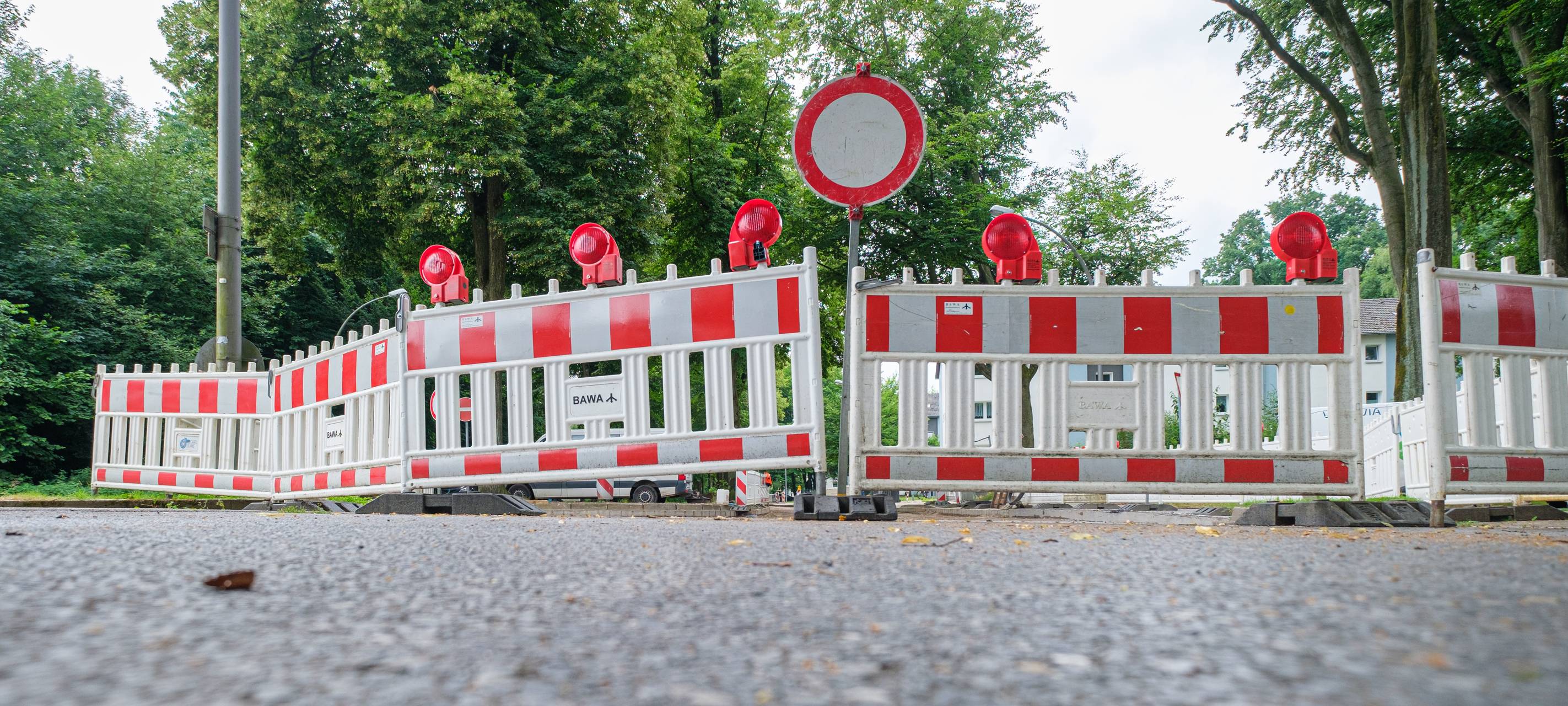 Vollsperrung in Duisburg-Duissern