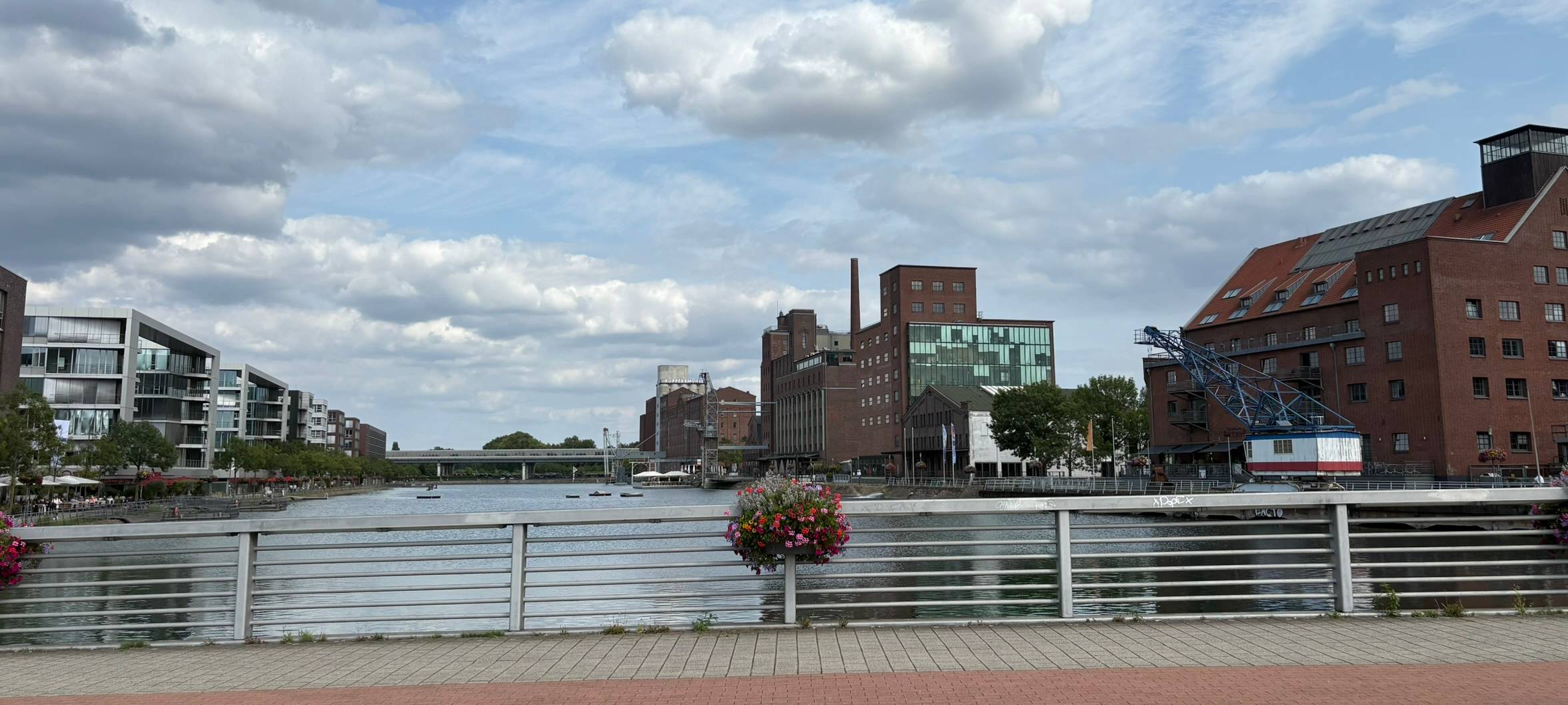 Nach einem Streit im „All Inclusive Fitness“ am Innenhafen wurde ein Mann Opfer eines brutalen Angriffs.