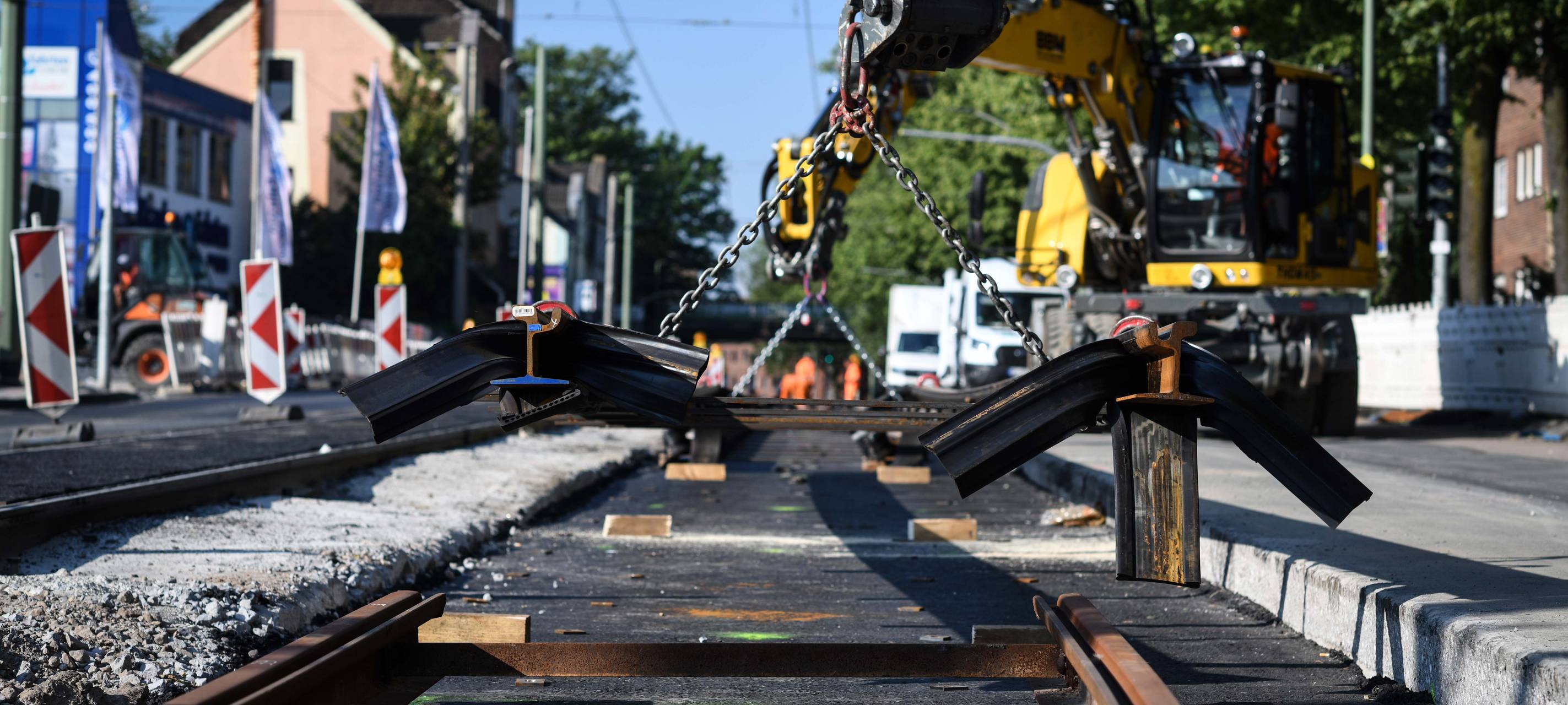 Millionen für Gleise, Haltestellen und Technik: Was 2025 im Duisburger ÖPNV erneuert wurde