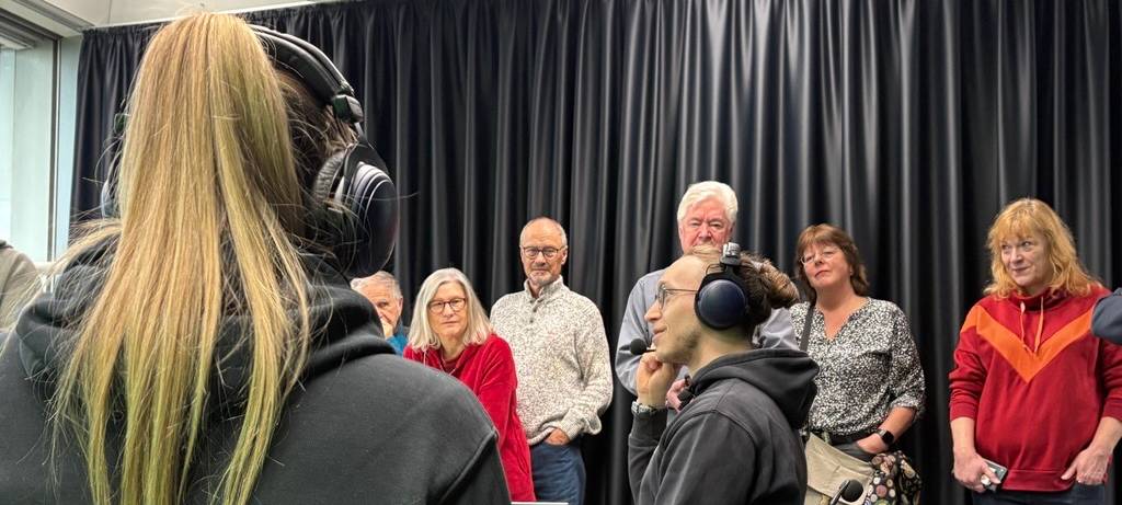 Einmal selbst einen Podcast aufzeichnen? Das konnten die Besucherinnen und Besucher beim Tag der offenen Tür ebenfalls ausprobieren.