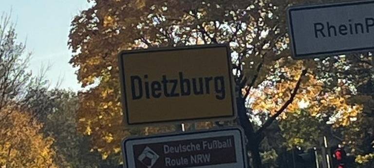 Duisburger Ehrennadel für "Ennatz"