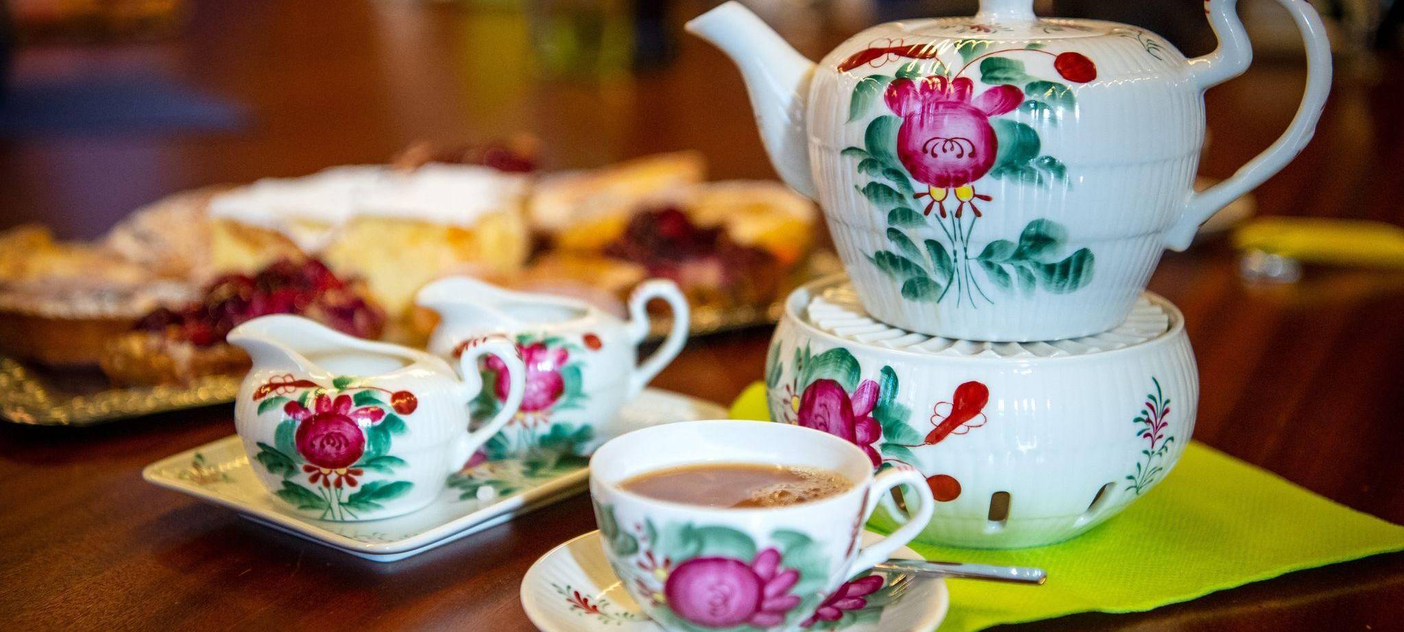 Traditionelles Geschirr