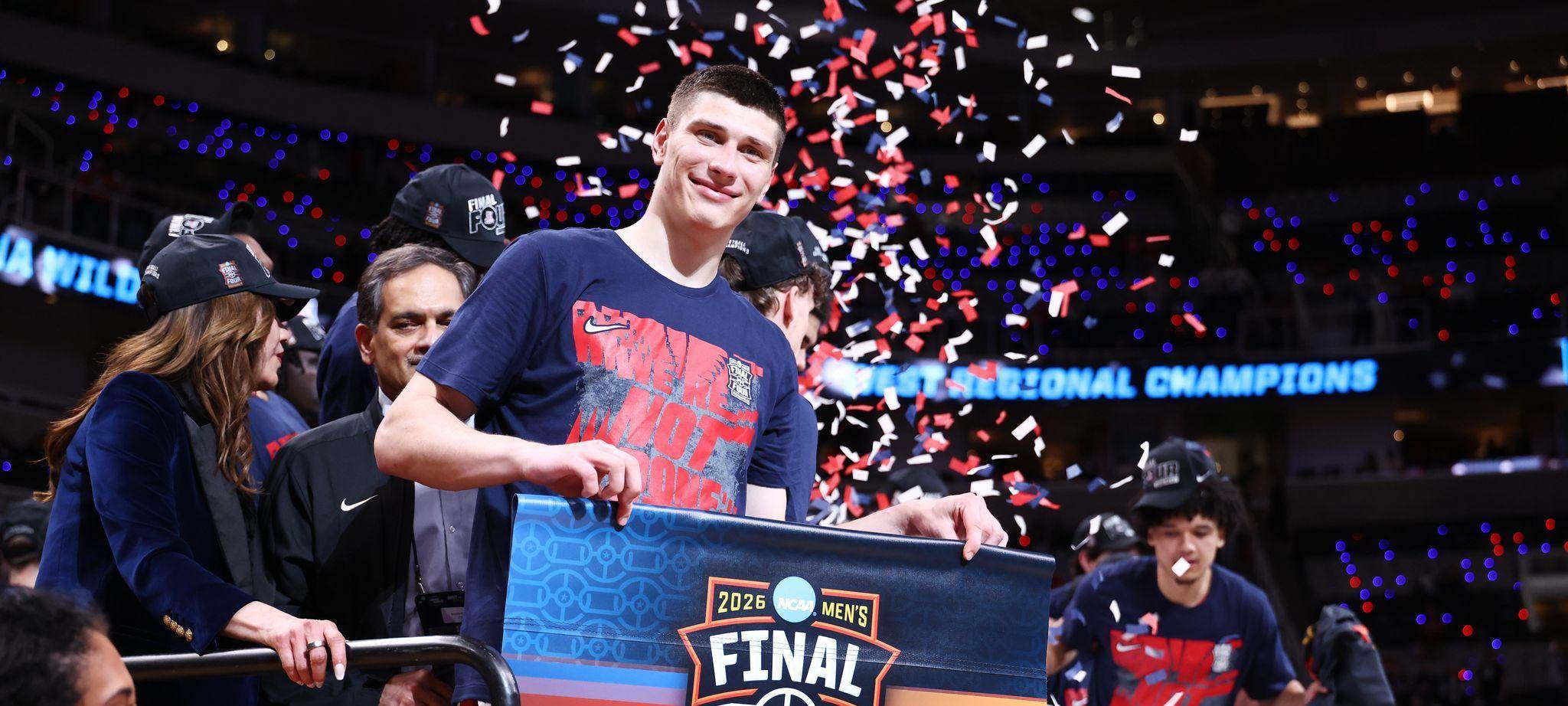 Basketballer Ivan Kharchenkov