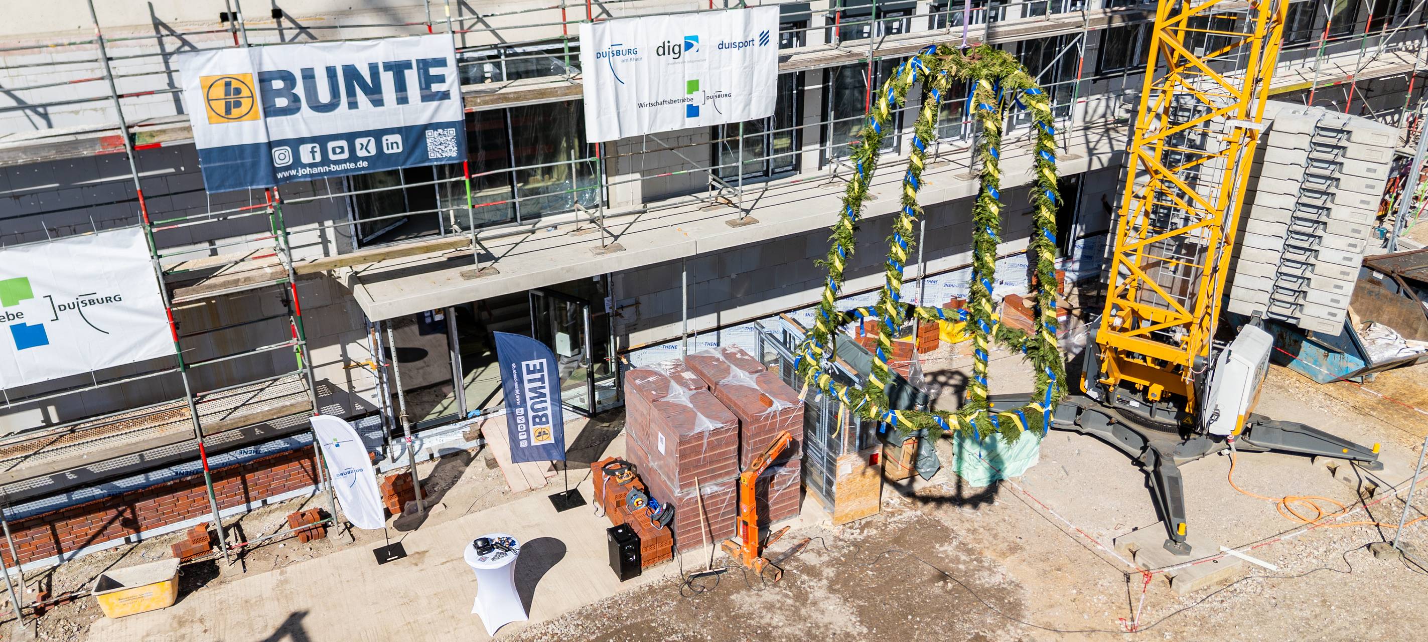 Richtfest für Feuerwehr-Gerätehaus in Meiderich