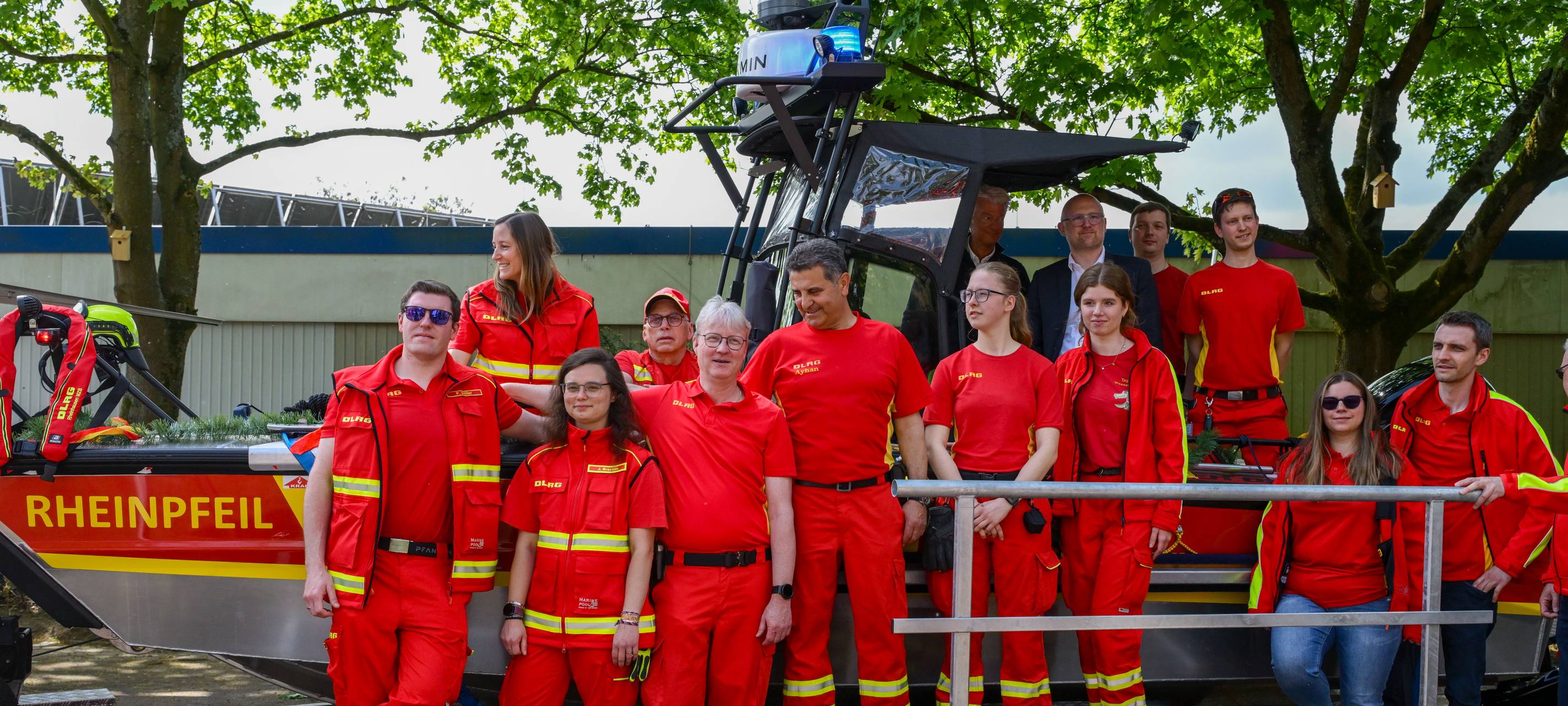 Duisburg tauft neues Rettungsboot „Rheinpfeil“