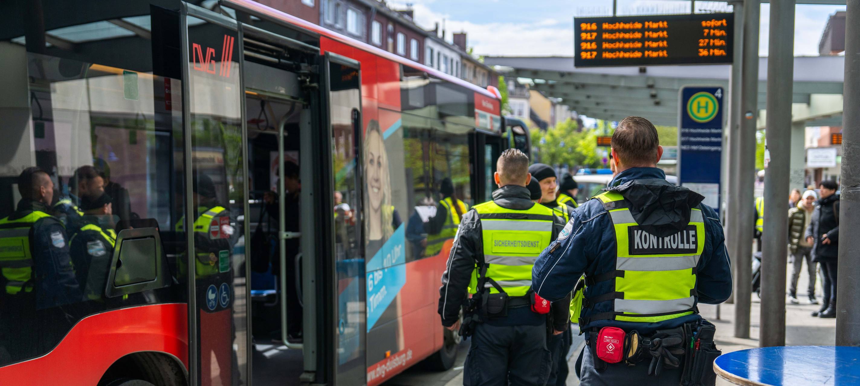 Duisburg: Über 150 Schwarzfahrer bei Großkontrolle erwischt