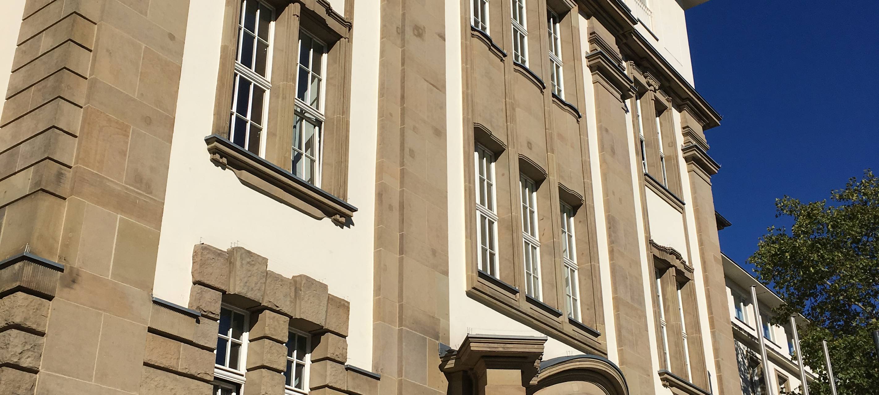Duisburg: Angeklagter gesteht sechs Überfälle in einer Woche