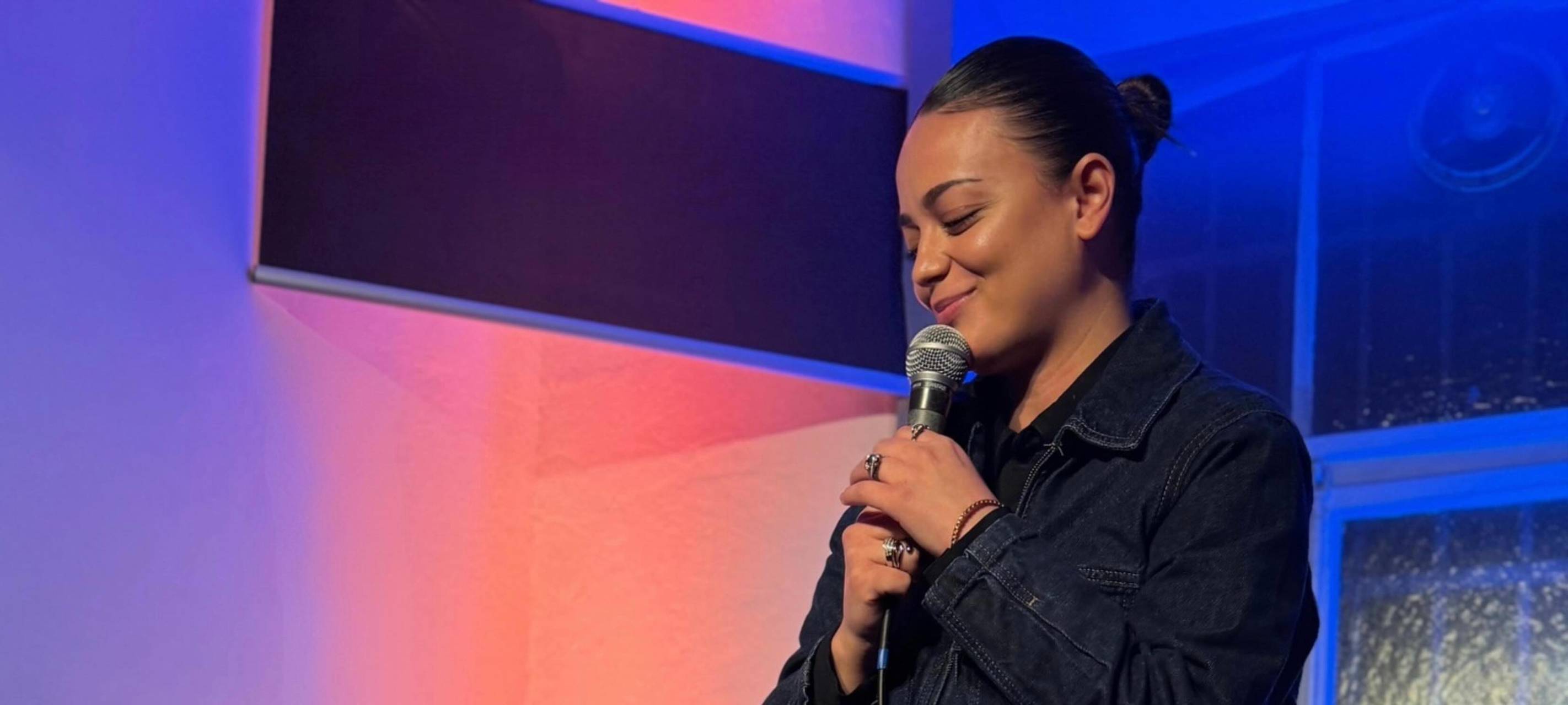 Diese Newcomer stehen beim Comedy Camp Slam in Duisburg auf der Bühne