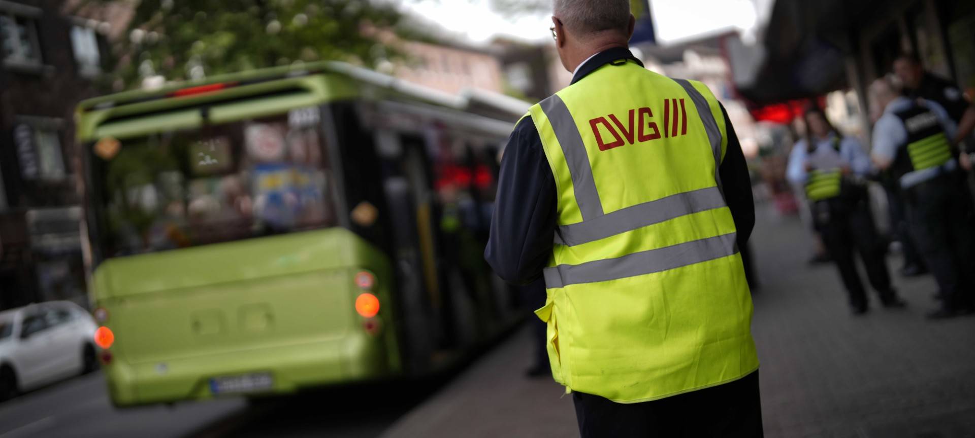 DVG und NIAG kontrollieren gemeinsam: 129 Fahrgäste ohne gültigen Fahrschein