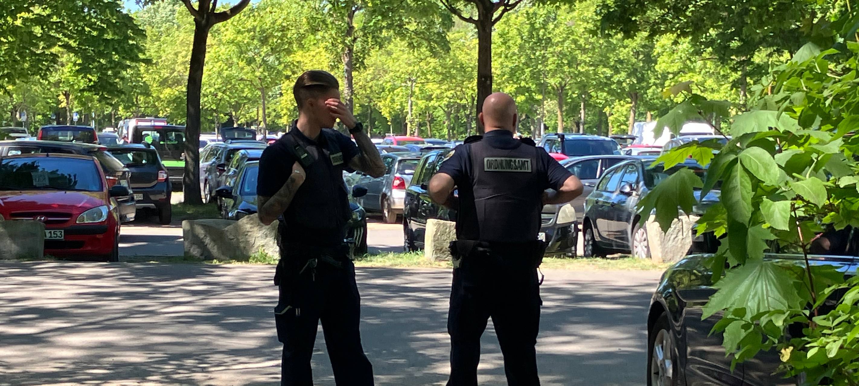 Duisburg kontrolliert an Masurenallee und Kalkweg