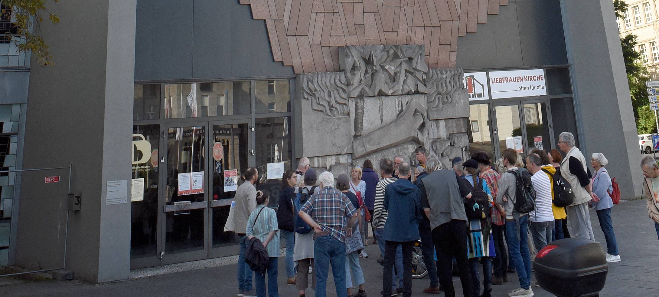 Manifesta bringt Kunst in Duisburger Kirchenräume