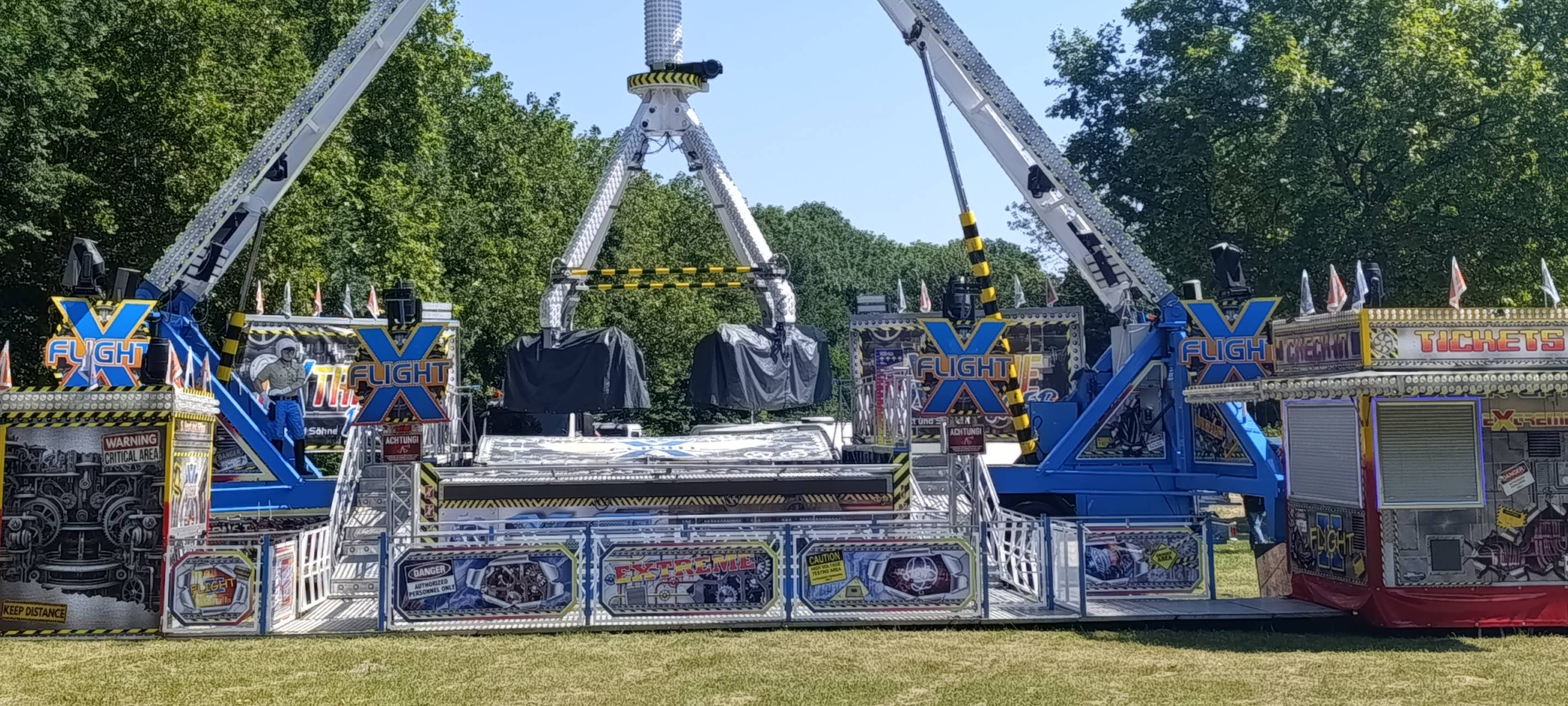 Duisburg feiert Beecker Kirmes mit Action und Schlager